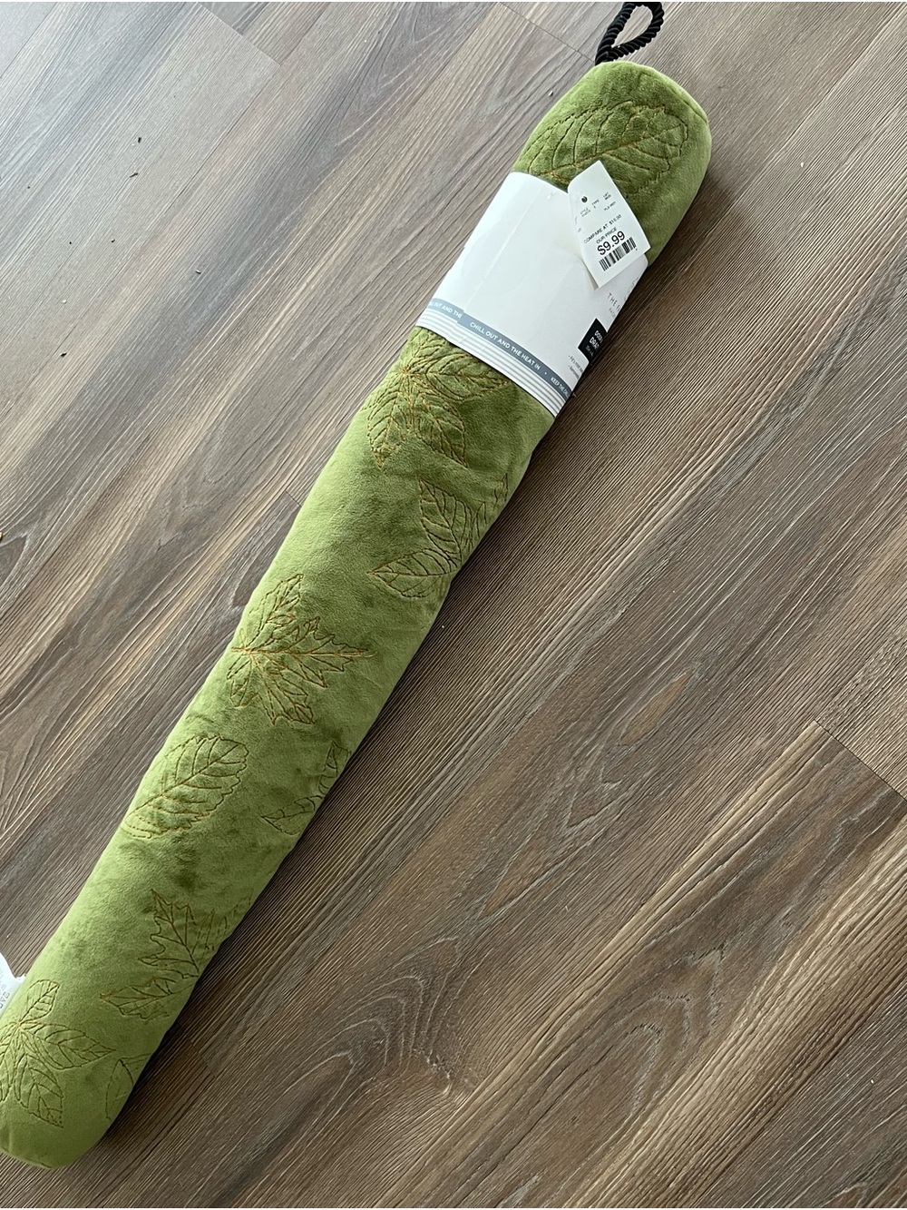 NWT Green Embroidered Leaf Door Draft Stopper